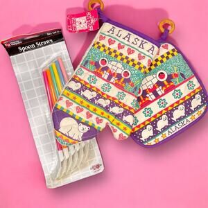 Vintage 90s Alaska Kitchen Set Housewarming Gift Oven Gloves Spoon Straws